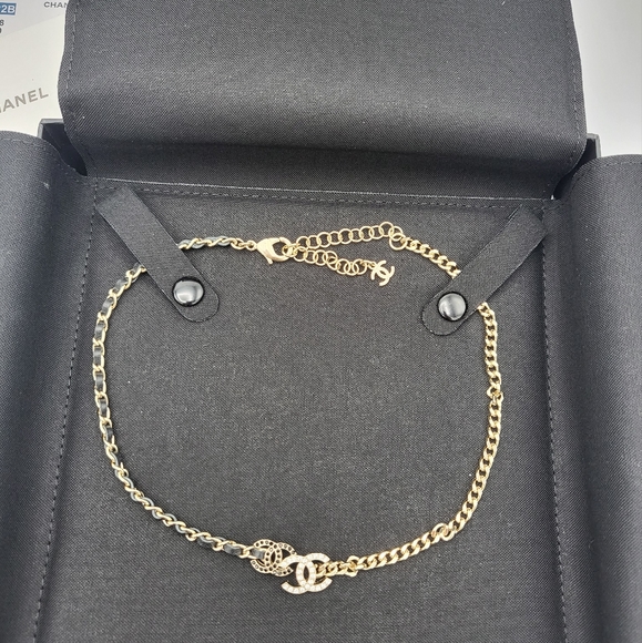 Brand new 2022 authentic Chanel double CC black and gold crstytal necklace - Picture 7 of 14